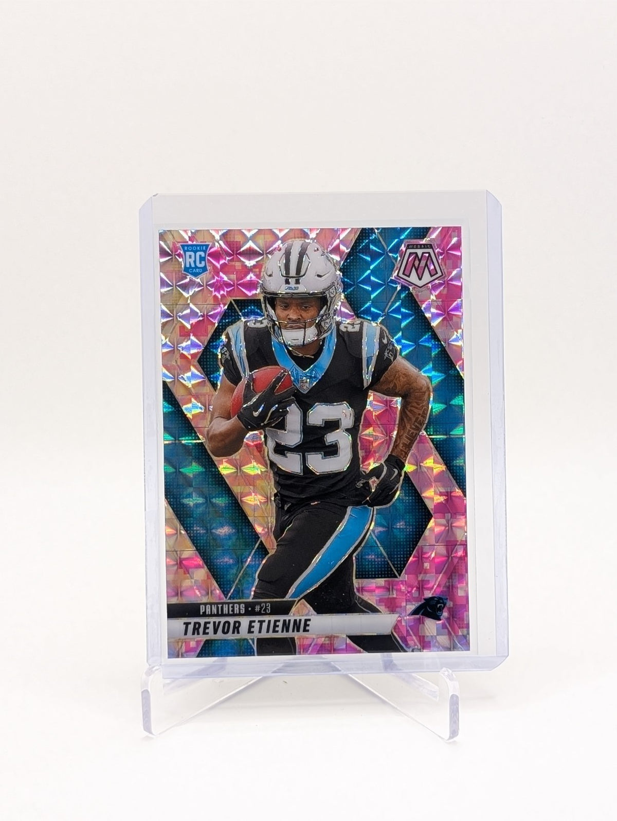 2025 Panini Mosaic Trevor Etienne RC #340 Camo Pink Mosaic Prizm BC0124