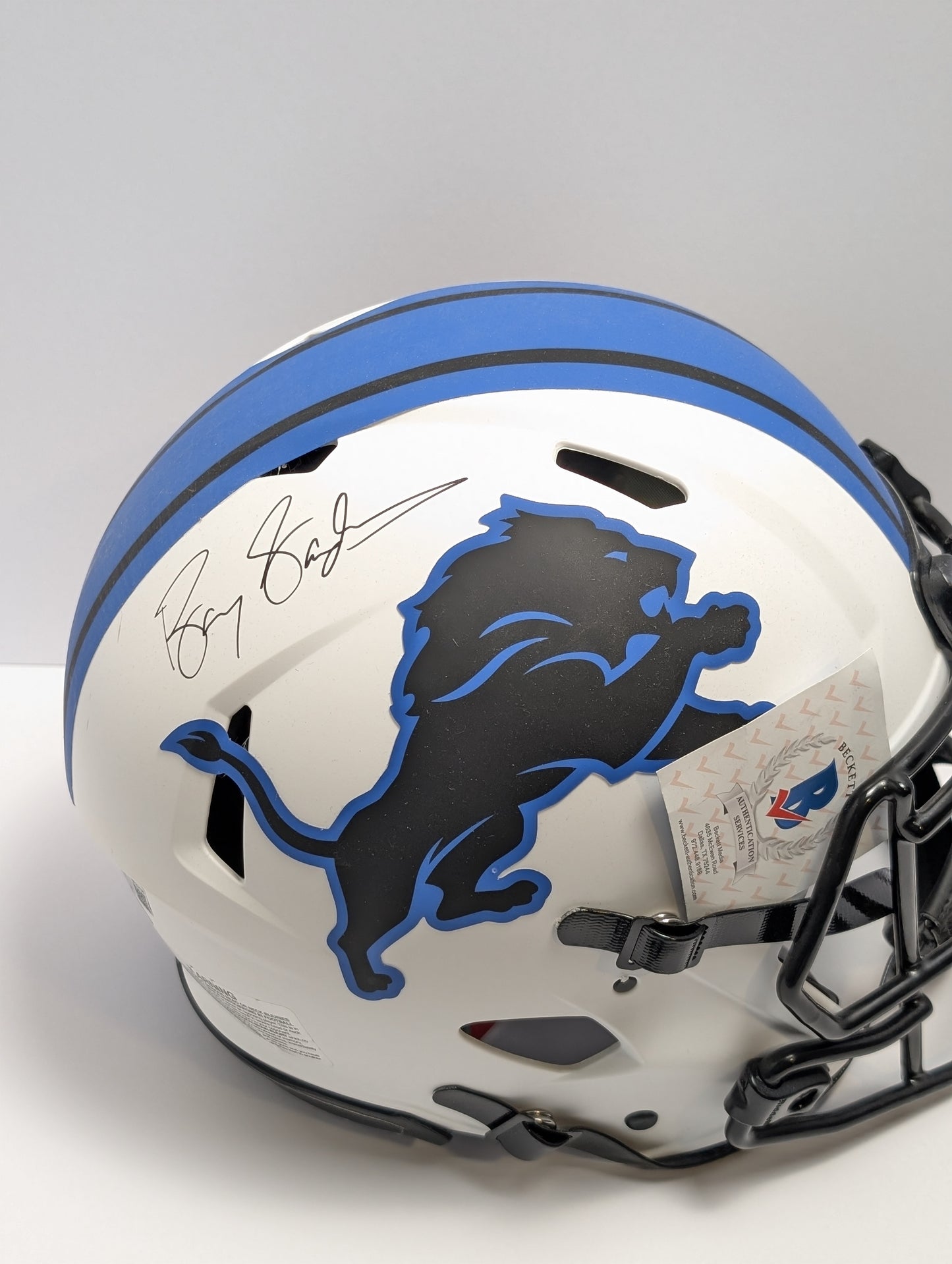 Barry Sanders Autographed F/S Detroit Lions Lunar Helmet Beckett Authentication