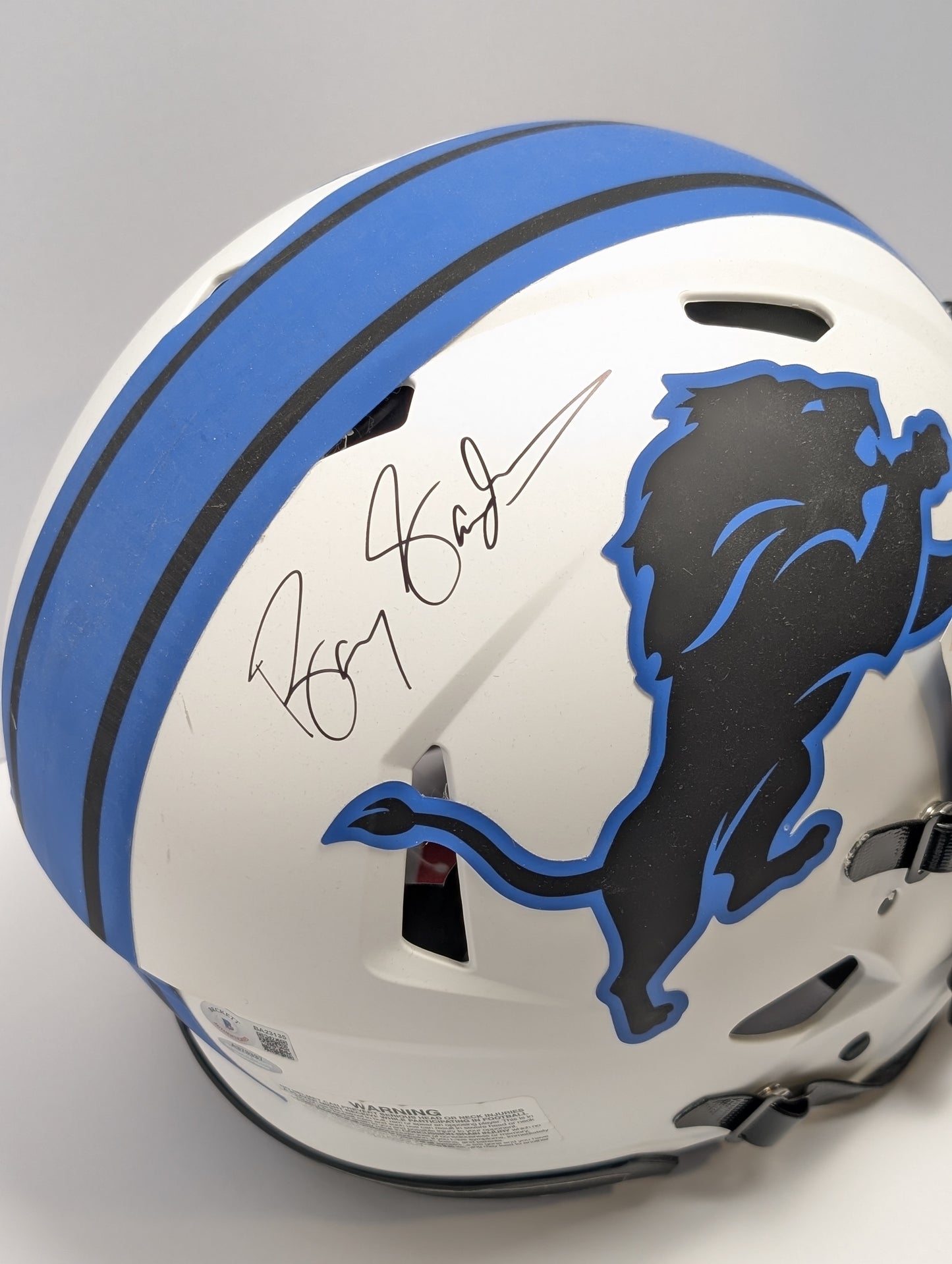 Barry Sanders Autographed F/S Detroit Lions Lunar Helmet Beckett Authentication